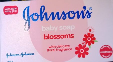 JOHNSON'S BLOSSOMS BABY SOAP||జాన్సన్స్  బ్లోసోమ్స్ బేబీ సోప్ || 75GR ||